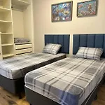 Apto Alto Padrão C/Ar, Varanda Gourmet e Piscina